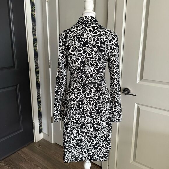 Diane Von Furstenberg New Jeanne Two Signature Long Sleeve Wrap Dress Size 6 - Picture 4 of 10